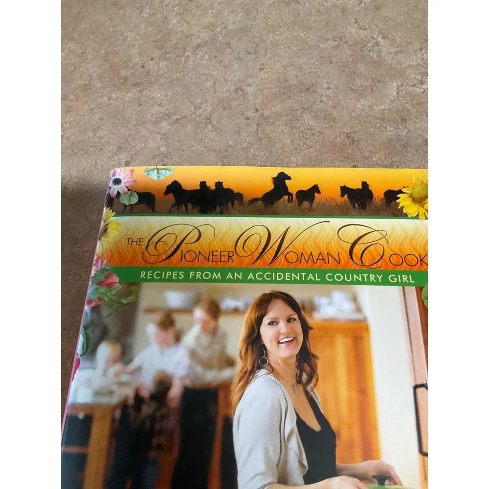 The Pioneer Woman Cooks Recipes an Accidental Country Girl Ree Drummond‎ Book